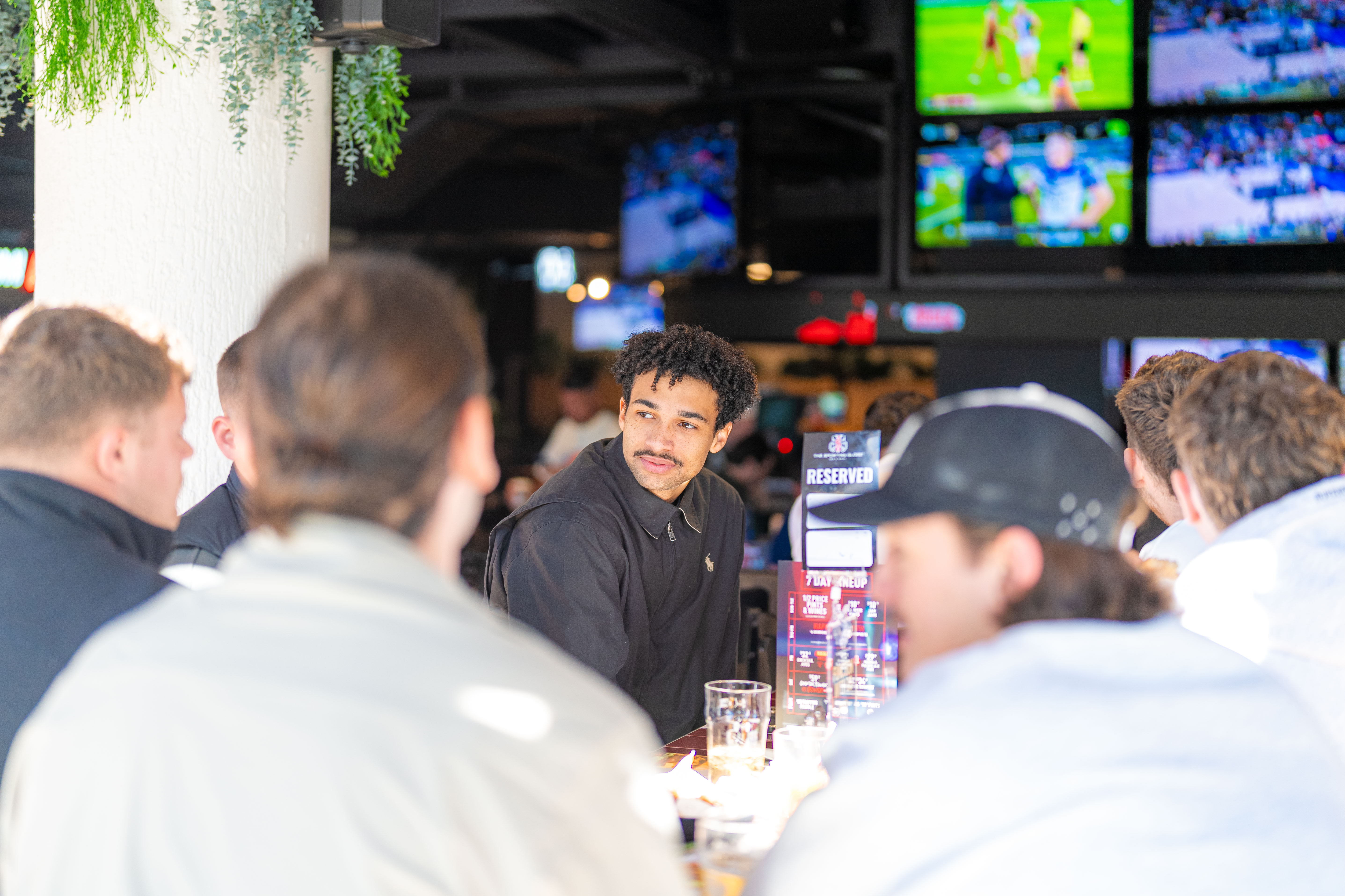 Sporting Globe x 4 Pines Surfers Paradise